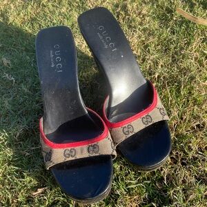 Gucci Women's Black and Brown Mules with Red Trim